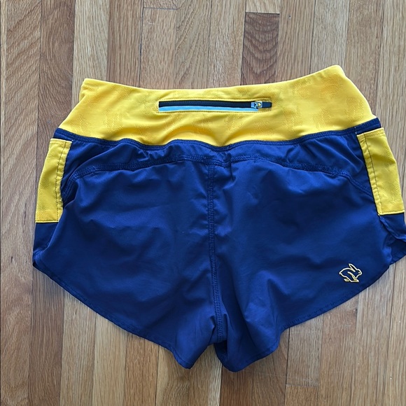 Rabbit Mountain Climber Short - Picture 3 of 11